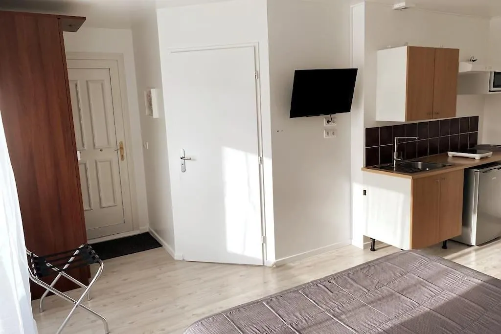 Studio Independant 3 Etoiles Dans Villa Au Bord Du Lac Annecy Вейрье-дю-Лак Апартаменты