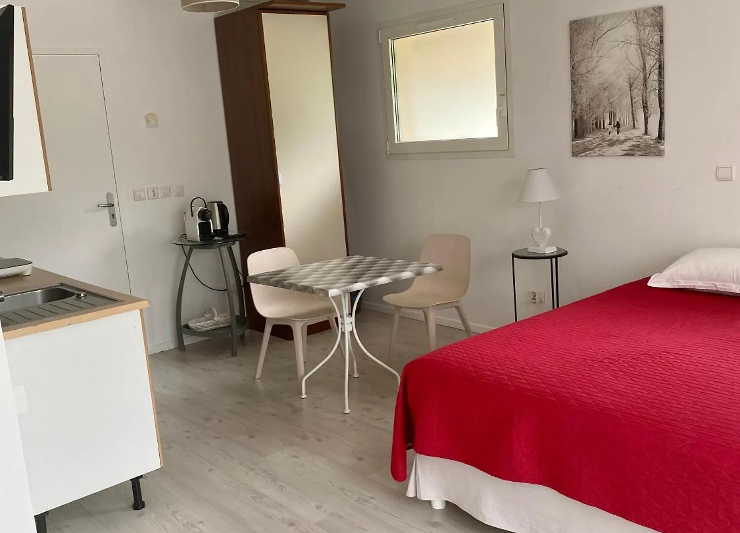 Апартаменты Studio Independant 3 Etoiles Dans Villa Au Bord Du Lac Annecy Вейрье-дю-Лак