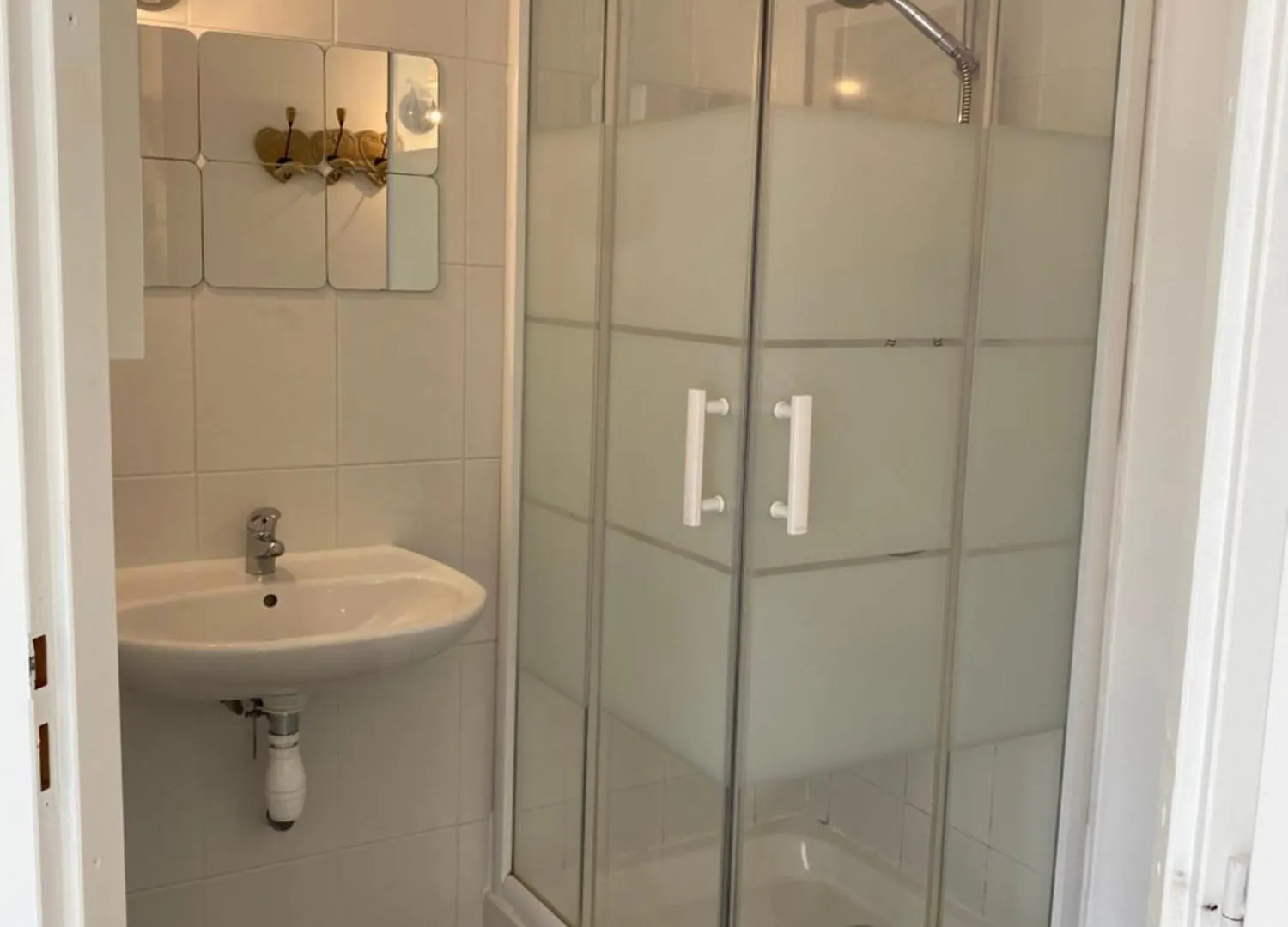 Studio Independant 3 Etoiles Dans Villa Au Bord Du Lac Annecy 베이리에-뒤-락 프랑스
