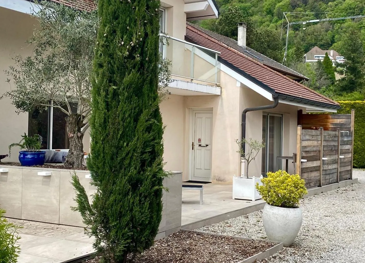 Studio Independant 3 Etoiles Dans Villa Au Bord Du Lac Annecy 베이리에-뒤-락 아파트